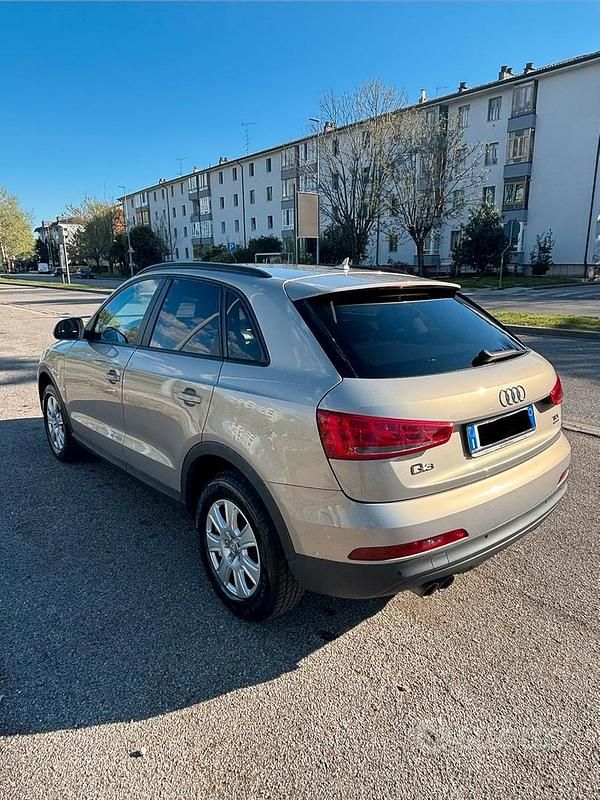 Usata Audi Q3 Advanced 177 CV (130 kW) 2011 Grigio SUV