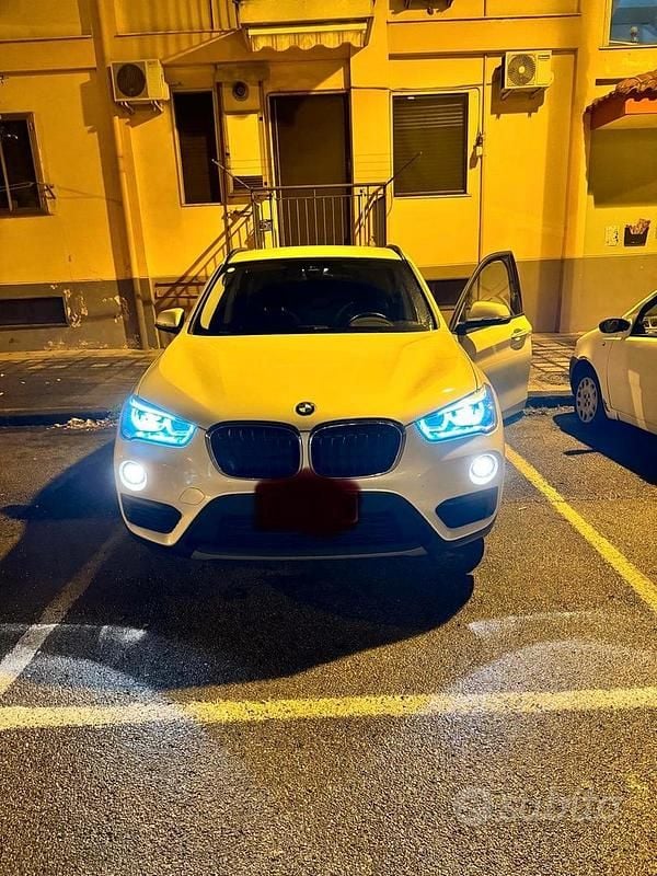 Usata BMW X1 Efficient Dynamics 190 CV (139 kW) 2017 Bianco SUV