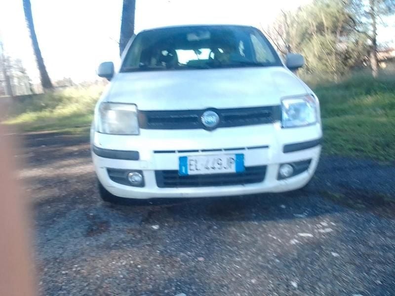 Usata Fiat Panda Emotion 69 CV (50 kW) 2011 Bianco Utilitaria