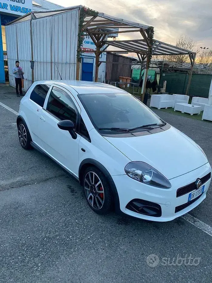Usata Fiat Grande Punto Abarth 155 CV (114 kW) 2008 Bianco Utilitaria