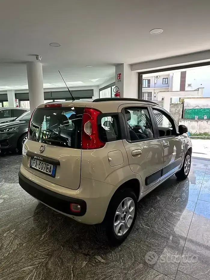 Usata Fiat Panda Lounge 80 CV (58 kW) 2015 Beige Utilitaria
