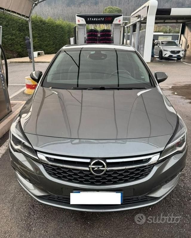 Grigio Usata 2019 Opel Astra Innovation Berlina | 9000 € (Buon prezzo) - Immagine 1/4