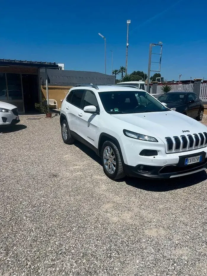 Usata Jeep Cherokee Limited 140 CV (102 kW) 2014 Bianco SUV