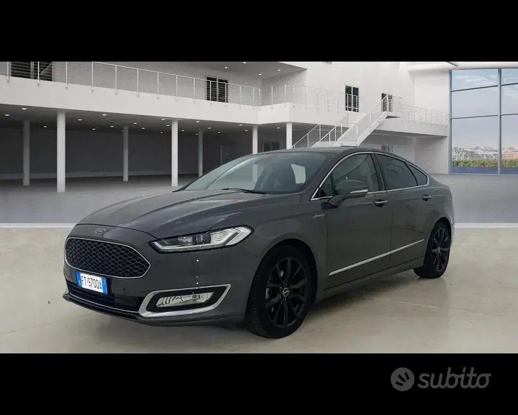 Usata Ford Mondeo Vignale 140 CV (102 kW) 2018 Berlina