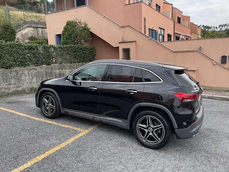 Usata Mercedes GLA200 Premium 150 CV (110 kW) 2020 Nero SUV