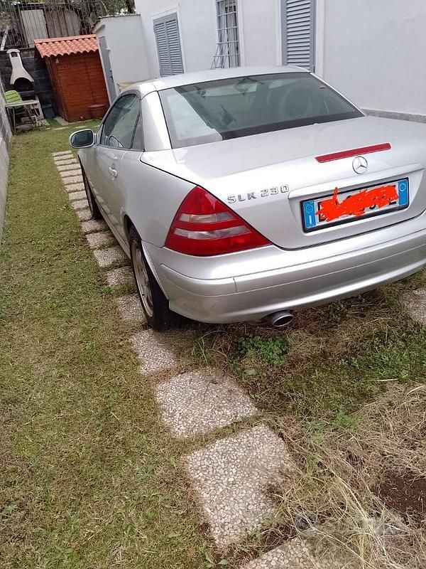 Usata Mercedes SLK200 192 CV (141 kW) 2000 Grigio Cabrio