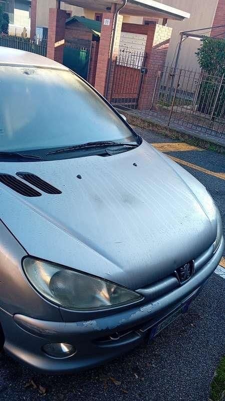 Usata Peugeot 206 S 75 CV (55 kW) 2004 Berlina