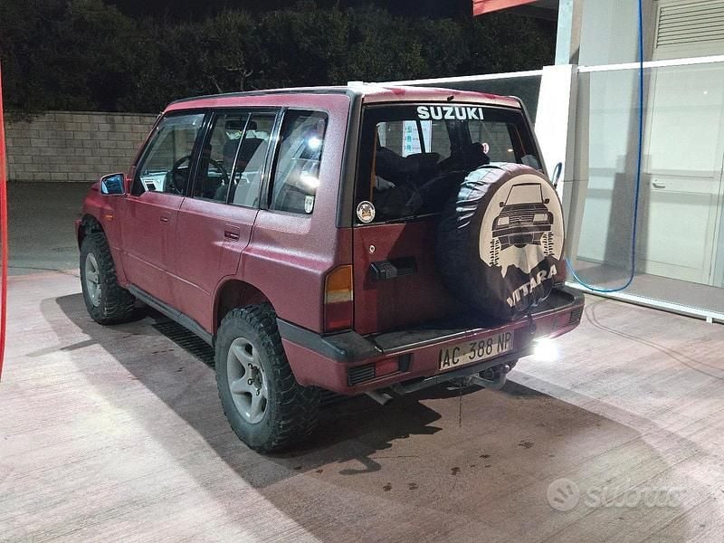 Usata Suzuki Vitara 96 CV (70 kW) 1994 Berlina