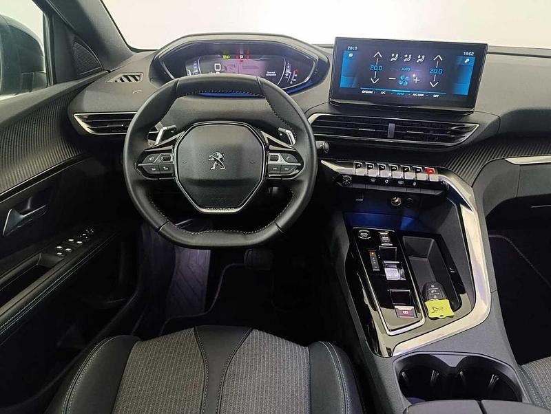 Usata Peugeot 5008 Allure 130 CV (95 kW) 2024 Grigio SUV
