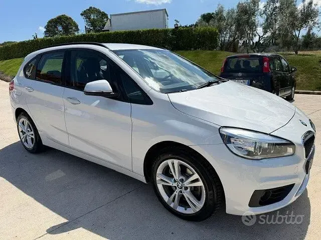 Usata BMW 218 Advantage 150 CV (110 kW) 2016 Bianco Station wagon