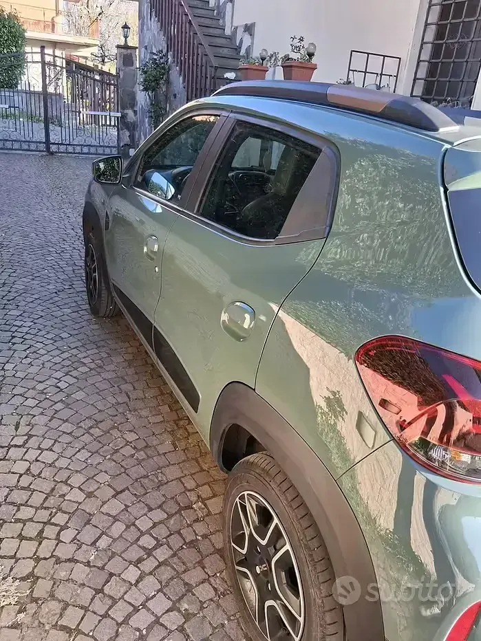 Usata Dacia Spring 19 kW (26 CV) 2024 Verde Utilitaria