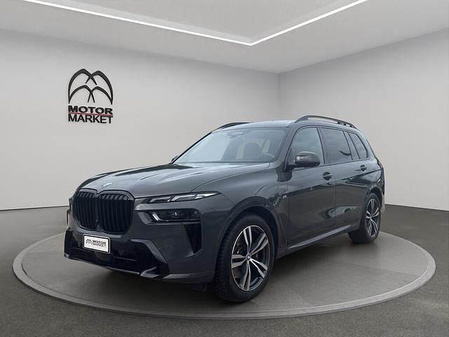 Usata BMW X7 M Sport 352 CV (258 kW) 2024 Grigio artense SUV