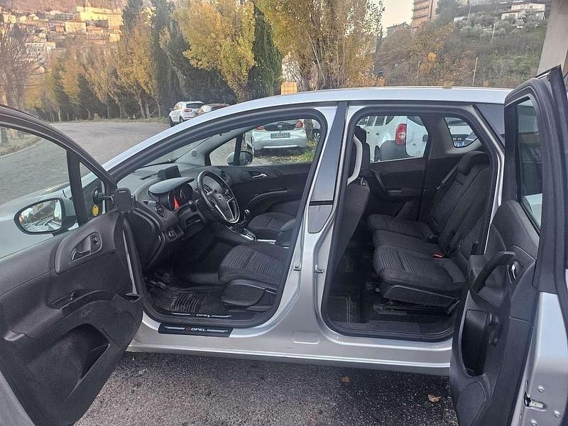 Usata Opel Meriva Cosmo 95 CV (69 kW) 2016 Argento Monovolume