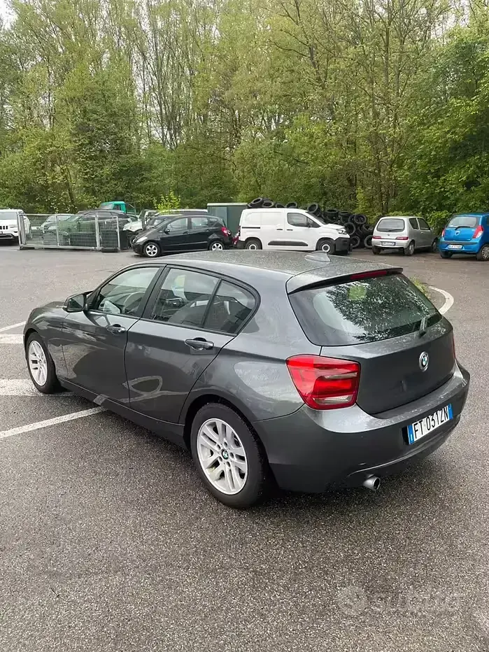 Usata BMW 116 Sport Line 116 CV (85 kW) 2013 Grigio Utilitaria