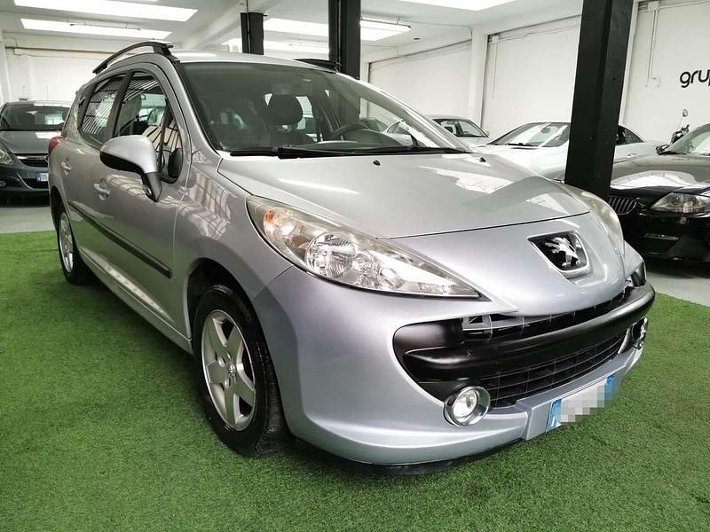 Usata Peugeot 207 73 CV (53 kW) 2009 Argento Station wagon
