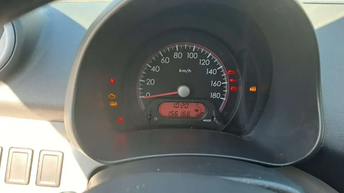 Usata Nissan Pixo 68 CV (50 kW) 2010 Blu/azzurro Utilitaria