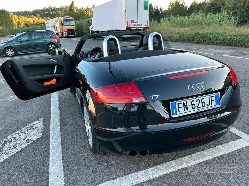 Usata Audi TT Roadster 200 CV (147 kW) 2008 Nero Cabrio