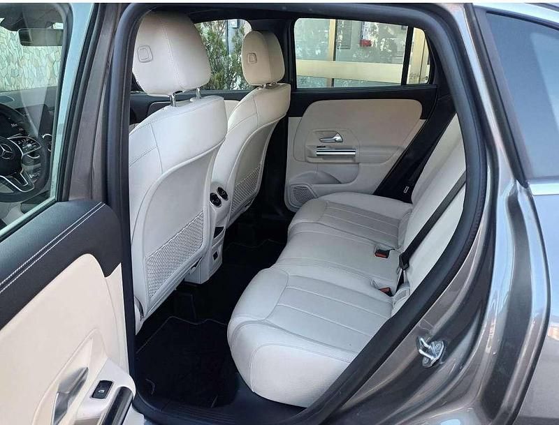 Usata Mercedes GLA250 Premium 160 CV (117 kW) 2022 Grigio SUV