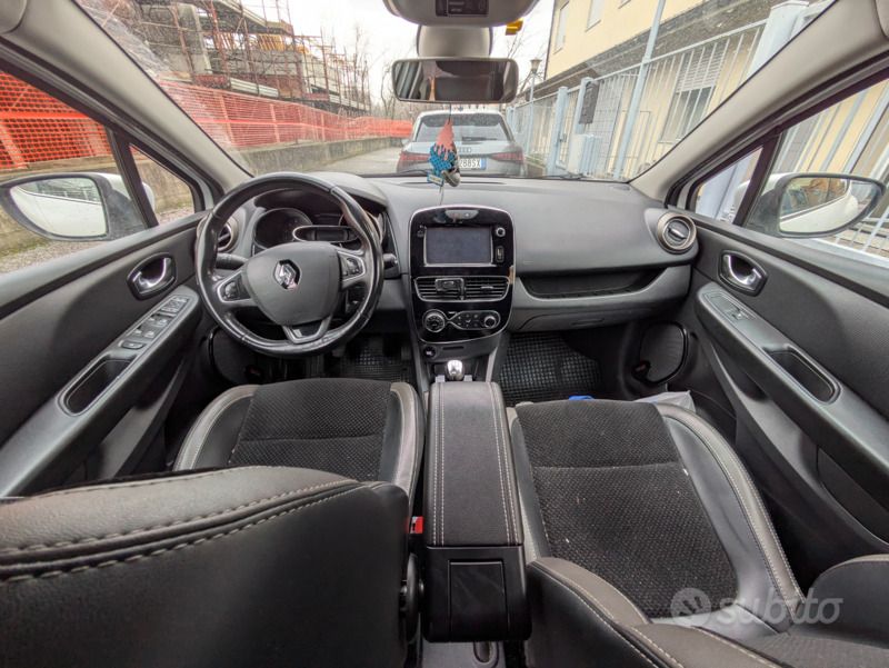 Bianco Usata 2017 Renault Clio IV Due volumi | 8000 € (Ottimo prezzo) - Immagine 1/3
