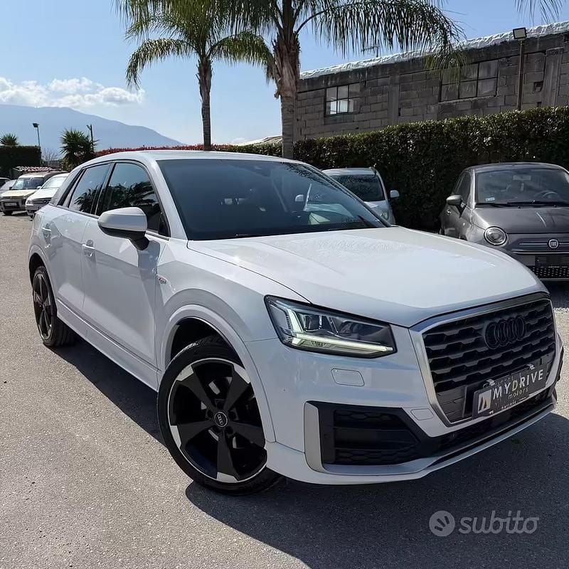 Usata Audi Q2 S-Line 116 CV (85 kW) 2017 Bianco SUV