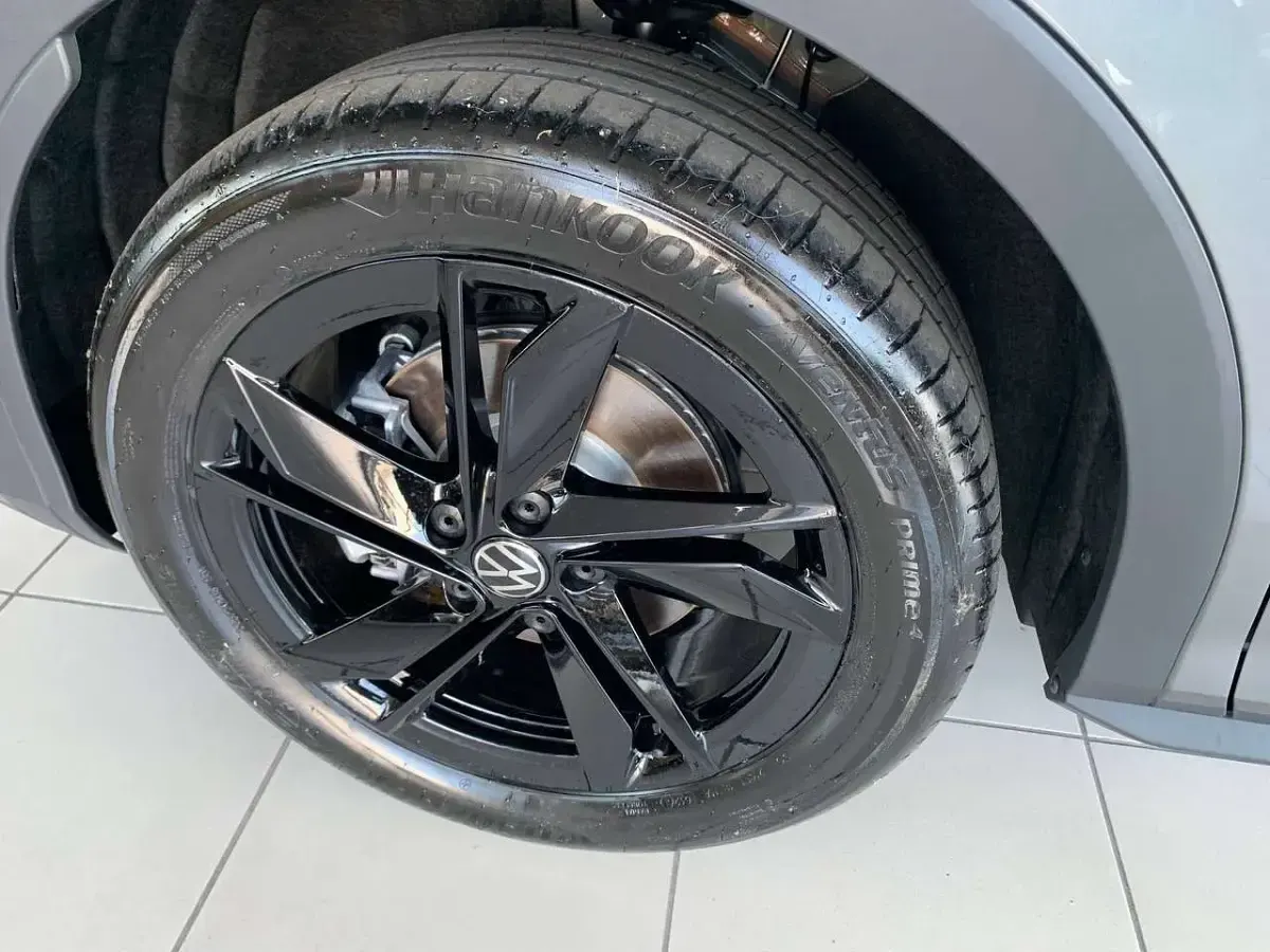 Nuova VW T-Roc Style 116 CV (85 kW) 2026 Wolf grey met SUV