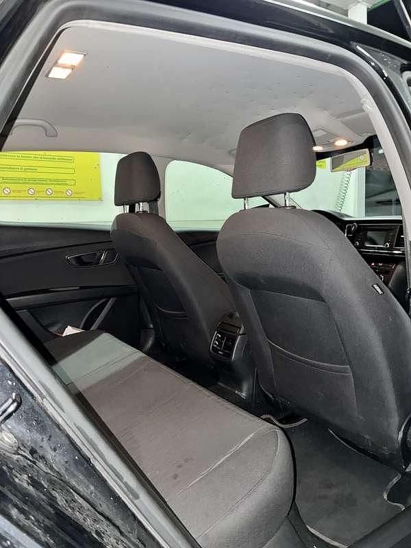 Usata Seat Leon 105 CV (77 kW) 2013 Berlina