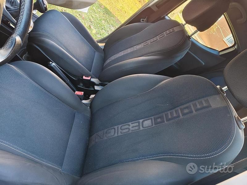 Usata Lancia Ypsilon 2015 Bianco Utilitaria