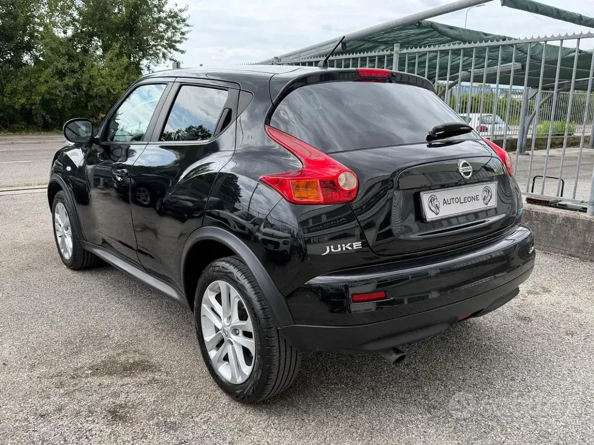 Usata Nissan Juke Tekna 110 CV (80 kW) 2012 Nero SUV