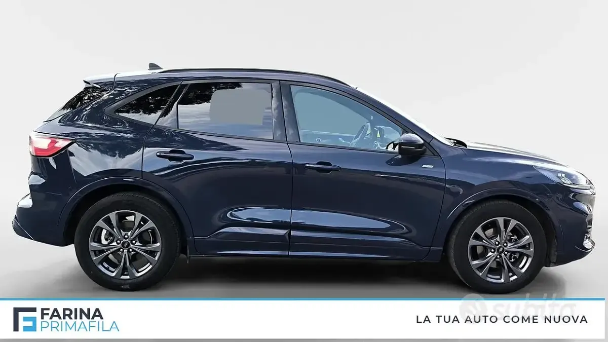 Usata Ford Kuga ST-Line 190 CV (139 kW) 2023 Blu blazer SUV