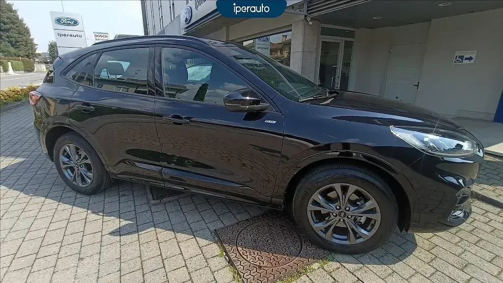 Usata Ford Kuga ST-Line 190 CV (139 kW) 2023 Nero SUV