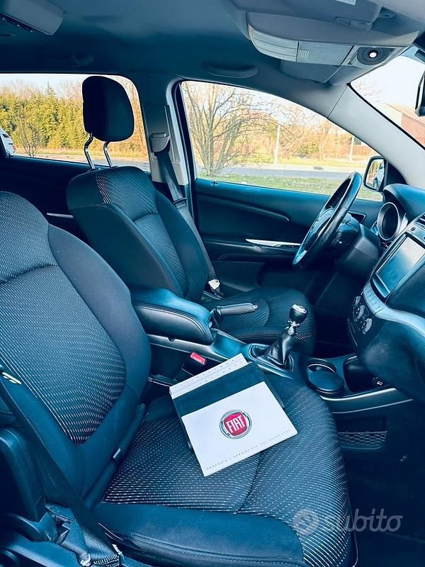 Usata Fiat Freemont 140 CV (102 kW) 2014 Nero SUV