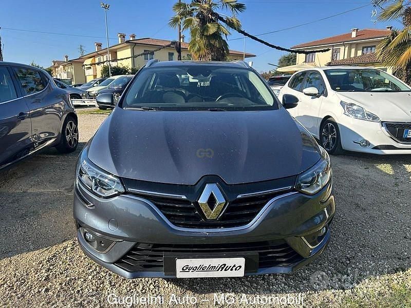 Usata Renault Mégane IV Business 116 CV (85 kW) 2019 Verde Berlina