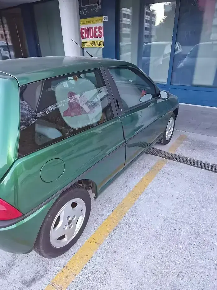 Usata Lancia Ypsilon 80 CV (58 kW) 2002 Utilitaria