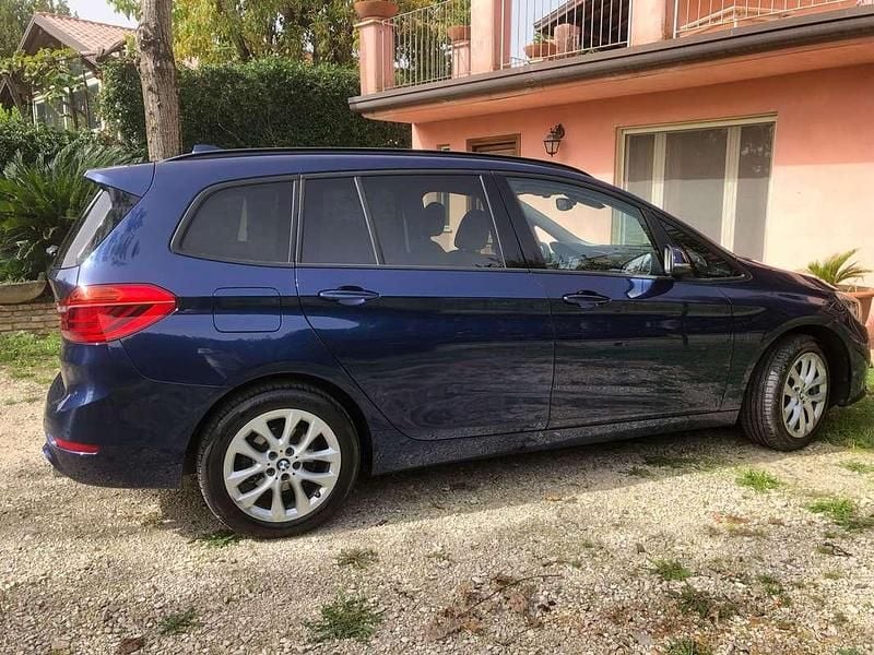 Usata BMW 218 Gran Tourer Advantage 150 CV (110 kW) 2019 Blu/azzurro Monovolume