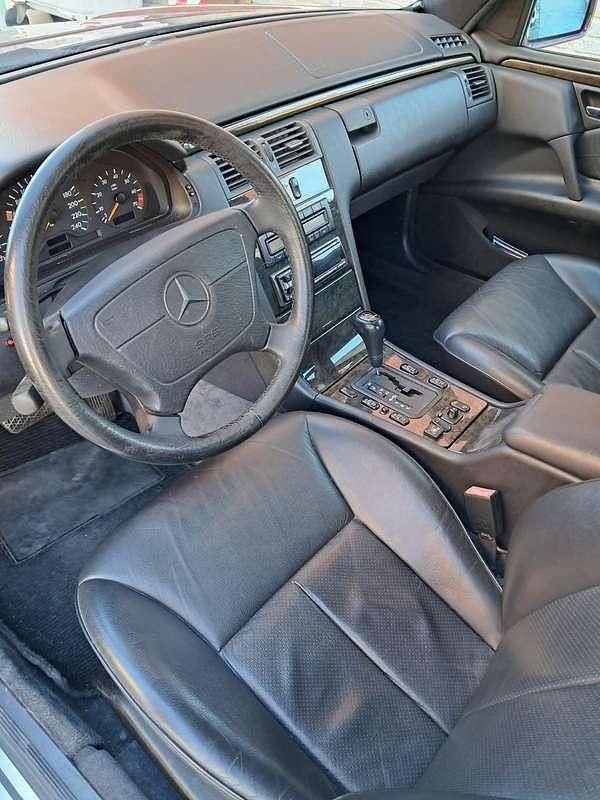 Usata Mercedes 200 Avantgarde 136 CV (100 kW) 1997 Lilla Berlina