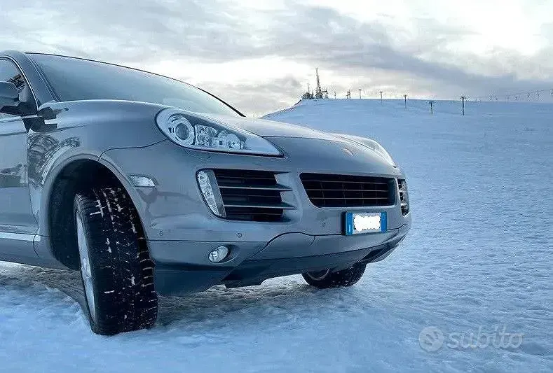 Usata Porsche Cayenne 2008 Grigio SUV