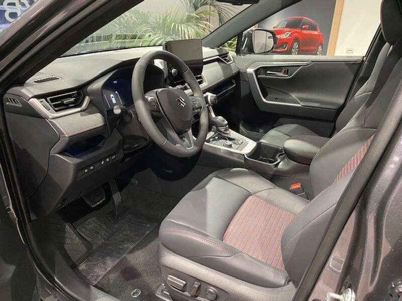 Second-hand Suzuki Across 185 CP (136 kW) 2024 Gri SUV