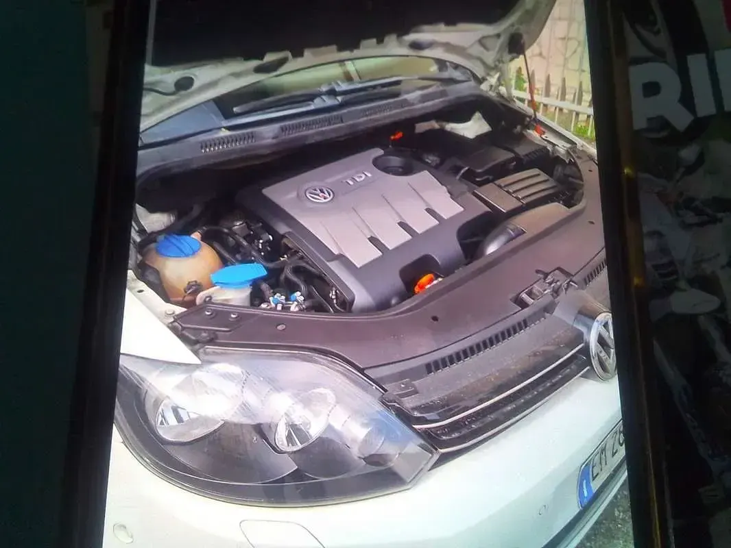 Usata VW Golf VII Highline 105 CV (77 kW) 2012 Berlina