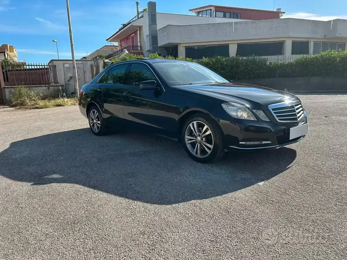 Usata Mercedes E200 184 CV (135 kW) 2011 Berlina