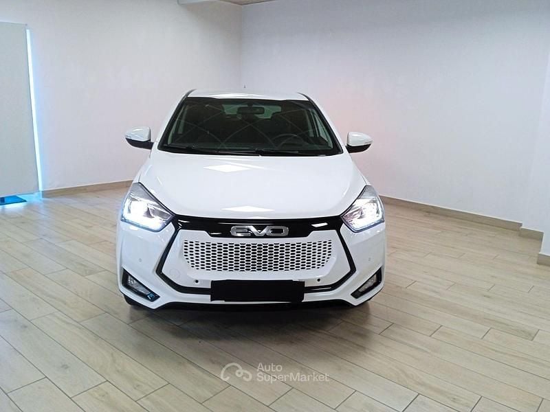 Usata EVO Evo 3 113 CV (83 kW) 2024 Bianco SUV