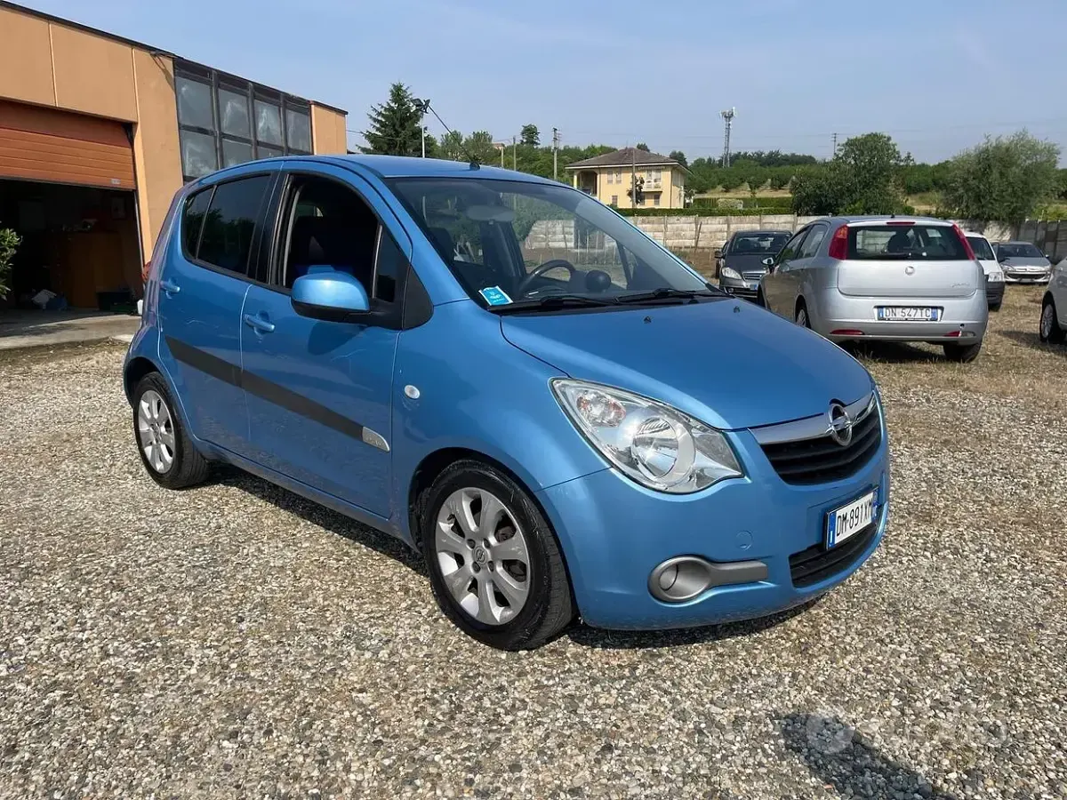 Usata Opel Agila Enjoy 86 CV (63 kW) 2008 Blu Utilitaria