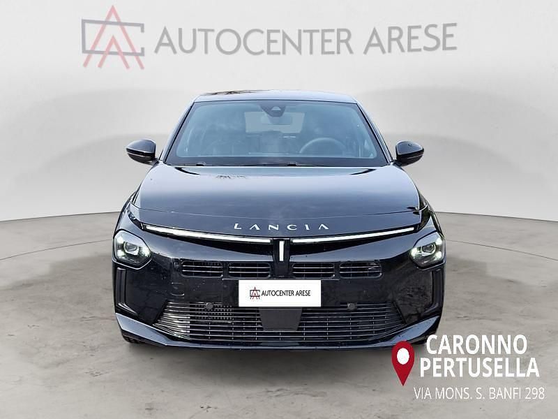 Usata Lancia Ypsilon 110 CV (80 kW) 2025 Nero Utilitaria