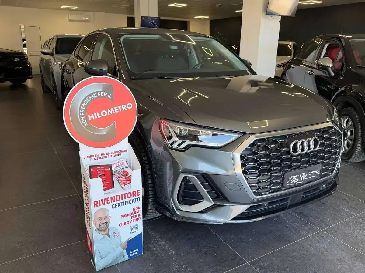 Usata Audi Q3 Sportback S-Line 150 CV (110 kW) 2022 Grigio SUV