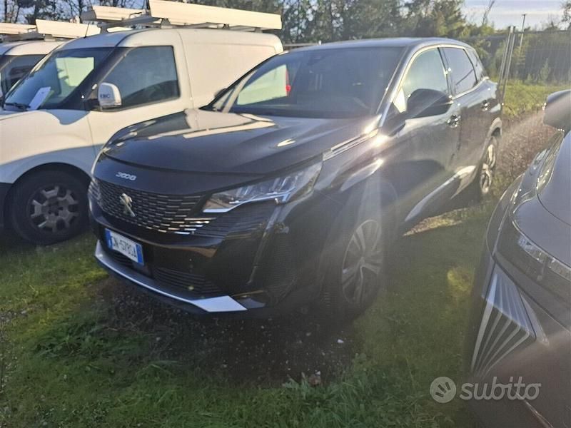Usata Peugeot 3008 Allure 131 CV (96 kW) 2023 Nero SUV