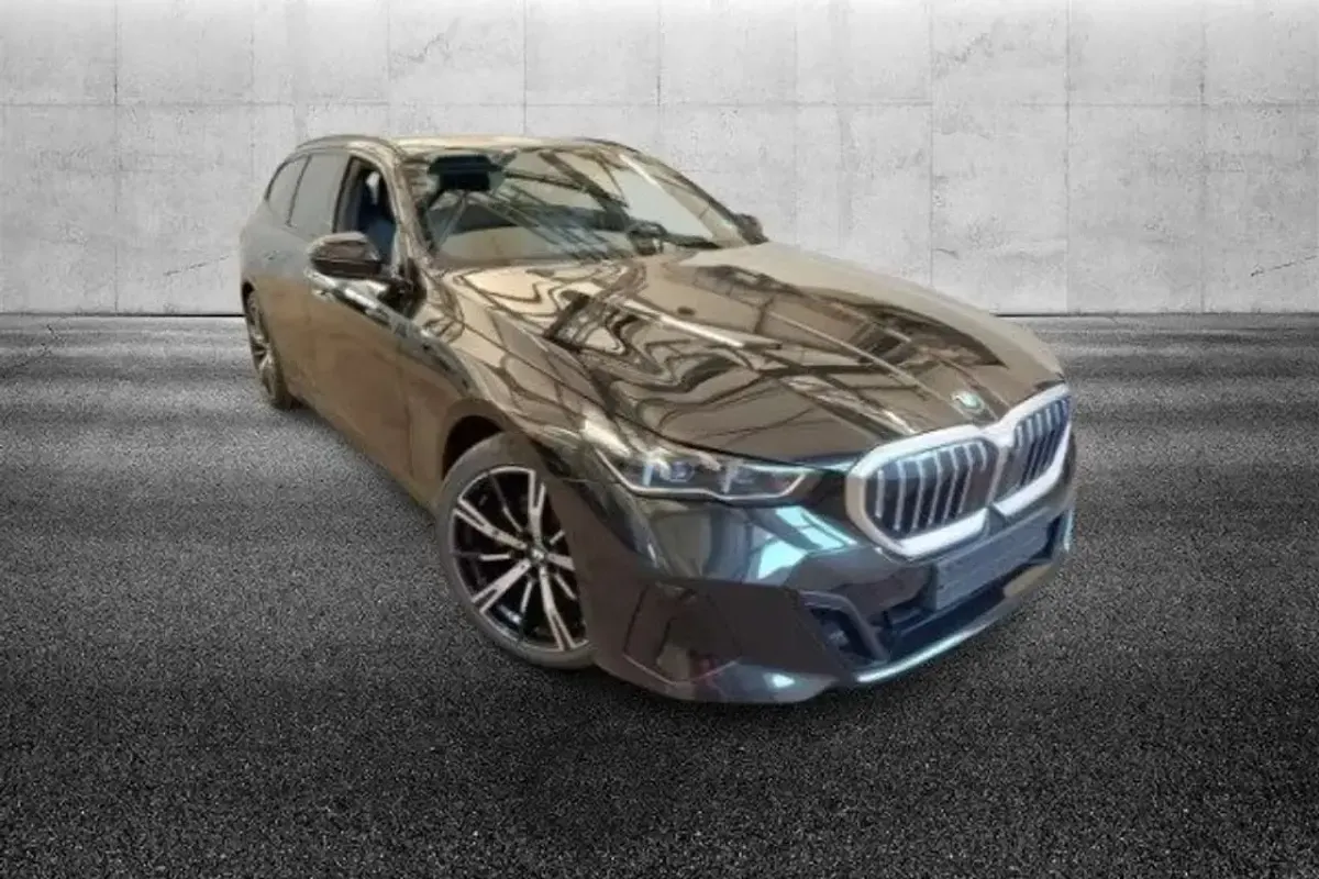 Usata BMW 520 M Sport 197 CV (144 kW) 2025 Nero Station wagon