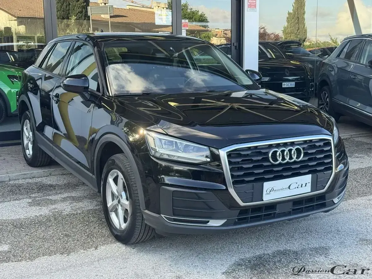Usata Audi Q2 Business 116 CV (85 kW) 2018 Nero SUV