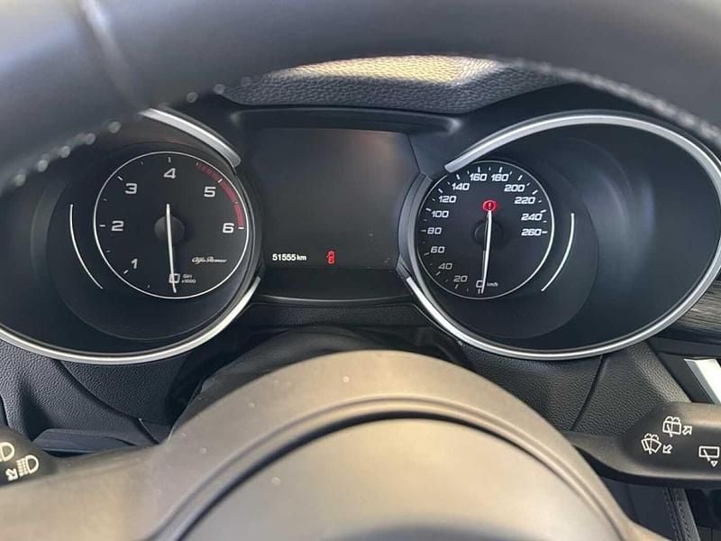 Usata Alfa Romeo Stelvio Business 190 CV (139 kW) 2021 Grigio SUV