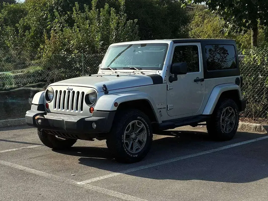 Usata Jeep Wrangler Sahara 200 CV (147 kW) 2012 Argento SUV