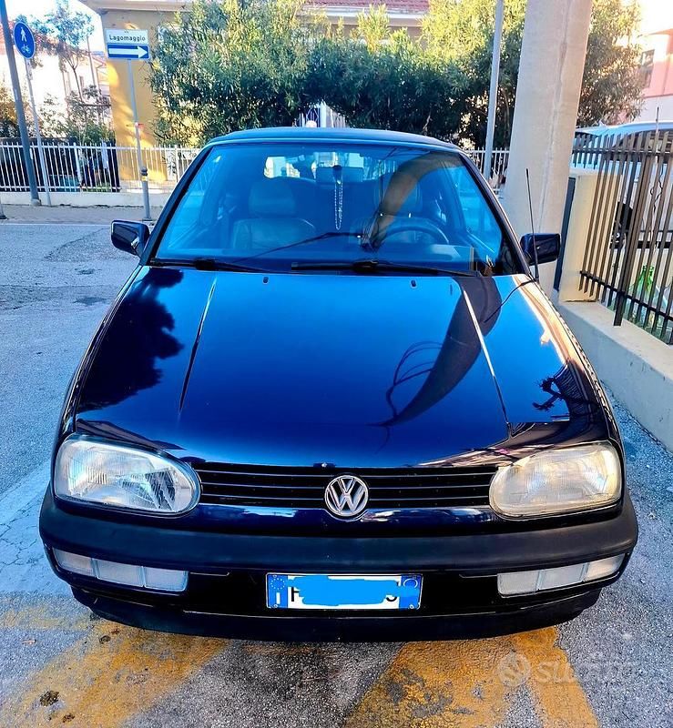 Blu Usata 1998 VW Golf Cabriolet Cabrio | 3500 € - Immagine 1/4