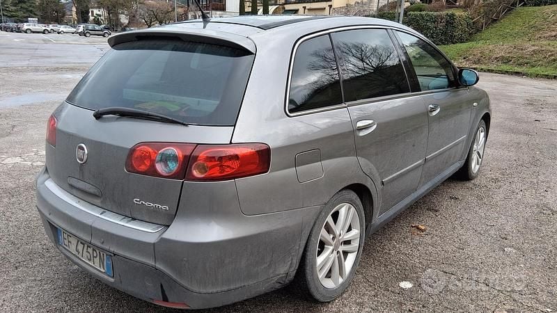 Usata Fiat Croma 2010 Grigio Berlina
